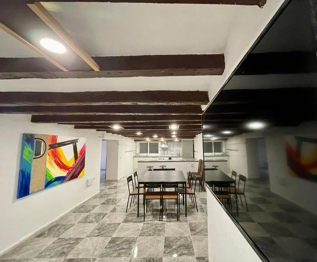Apartamento Espacioso piso con entrada independiente en Part Alta de Tarragona!