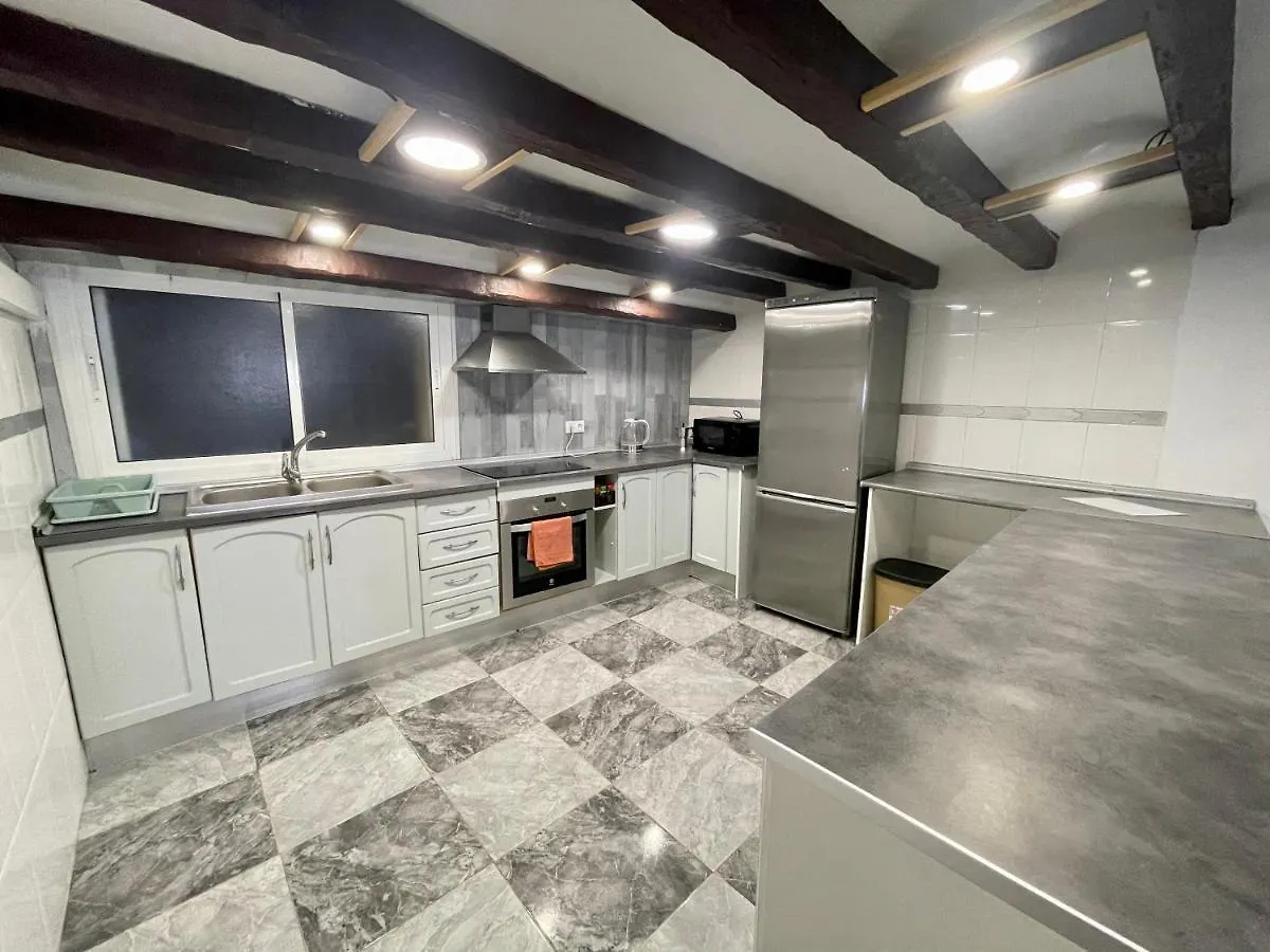 Apartamento Espacioso piso con entrada independiente en Part Alta de Tarragona!